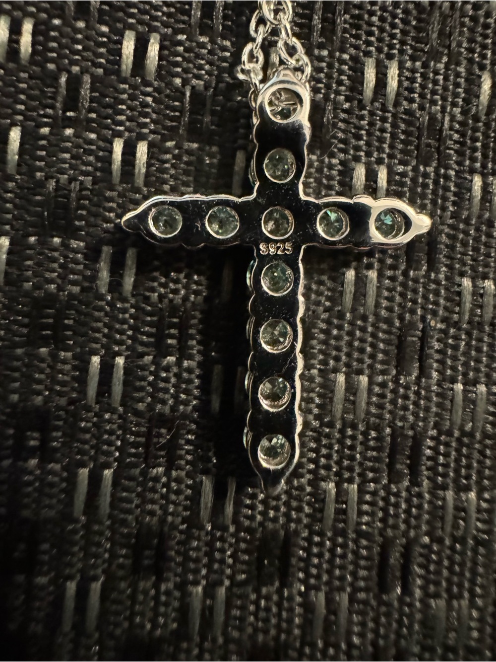 1.1 ctw blue/green moissanite cross necklace - Picture 4 of 6